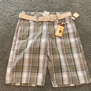 Lee (Petite) Bermuda plaid shorts NWT